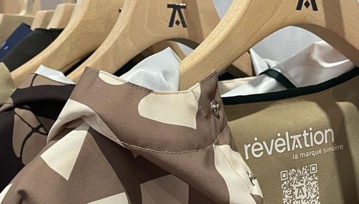 Traçabilité textile : où sont fabriquées les parkas et ponchos Révélation ?